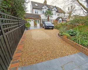 gravel driveway landscaping.